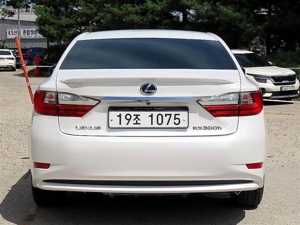 렉서스 ES 뉴ES300h 슈프림 이미지 4