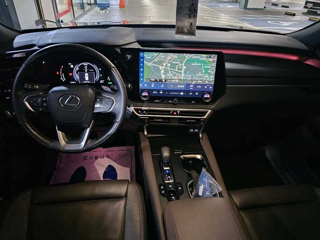 렉서스 RX RX 350h(5세대) 럭셔리 이미지 10