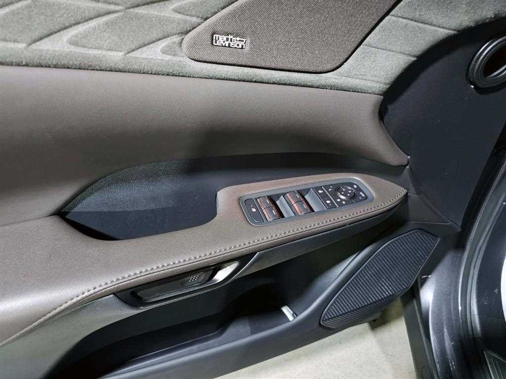 렉서스 RX RX 350h(5세대) 럭셔리 이미지 8