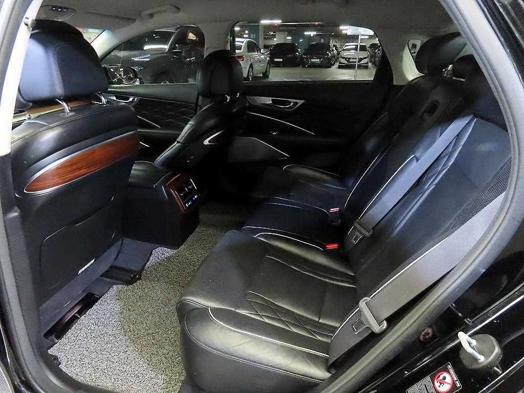 기아 K9 더 K9 3.8 GDI AWD 플래티넘Ⅱ 이미지 7