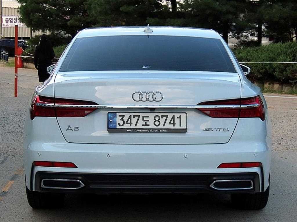 아우디 A6 A6 (C8) 45 TFSI 프리미엄 이미지 4