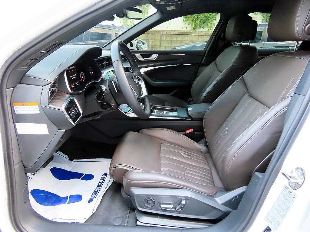 아우디 A6 A6 (C8) 45 TFSI 프리미엄 이미지 5