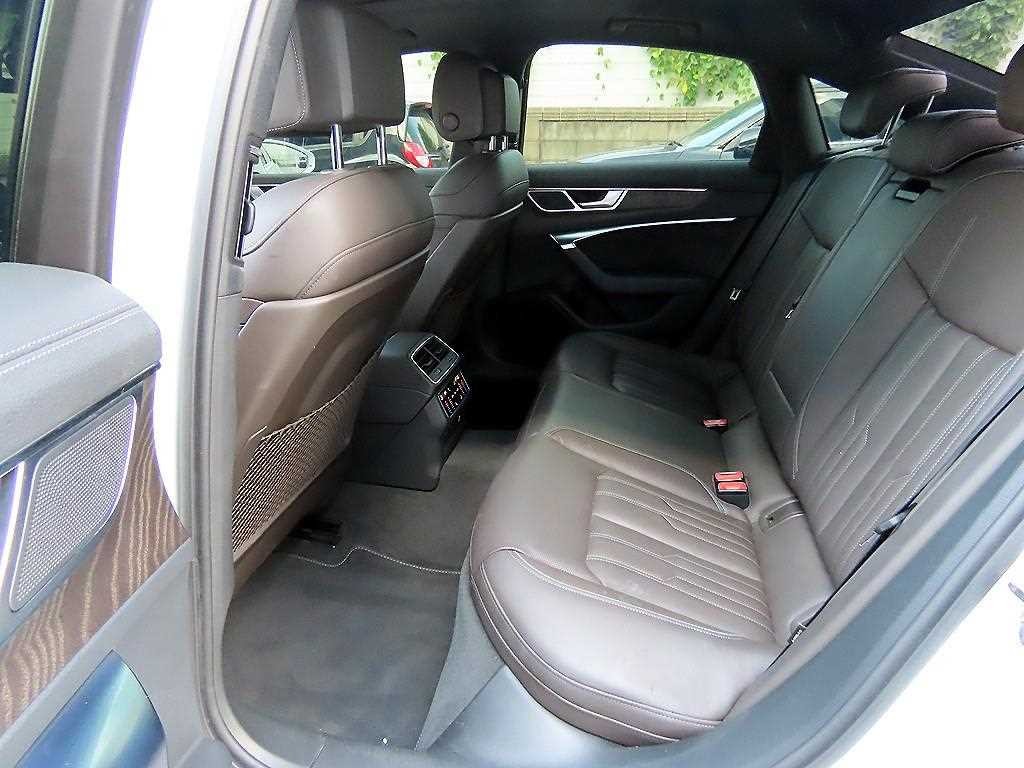 아우디 A6 A6 (C8) 45 TFSI 프리미엄 이미지 6