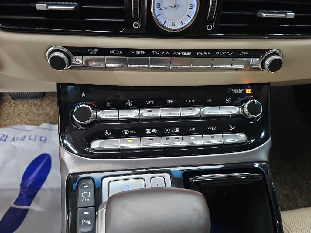 제네시스 EQ900 3.8 GDI AWD 프리미엄 럭셔리 이미지 10