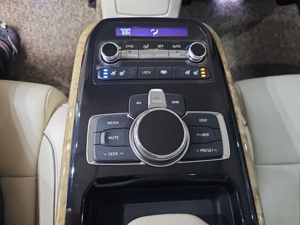 제네시스 EQ900 3.8 GDI AWD 프리미엄 럭셔리 이미지 13