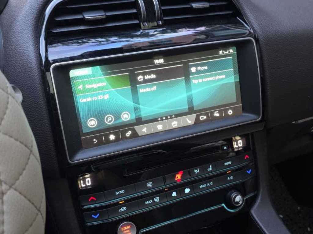 재규어 F-PACE 20d 프레스티지 이미지 12