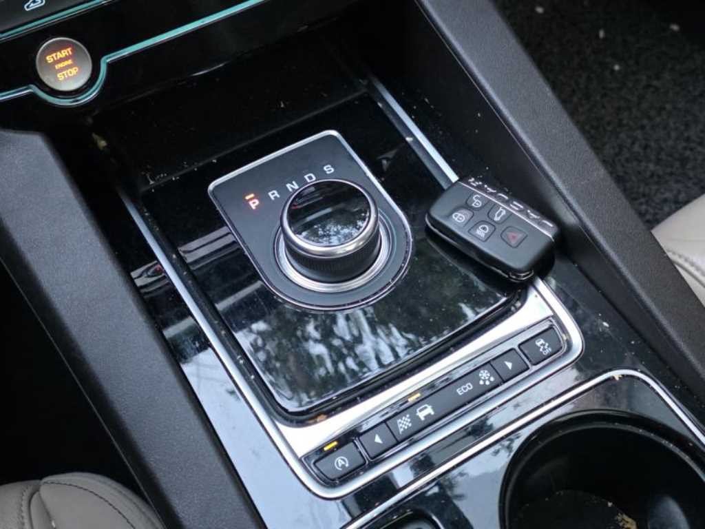 재규어 F-PACE 20d 프레스티지 이미지 13