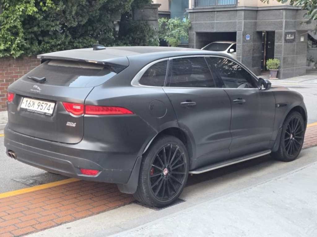 재규어 F-PACE 20d 프레스티지 이미지 4