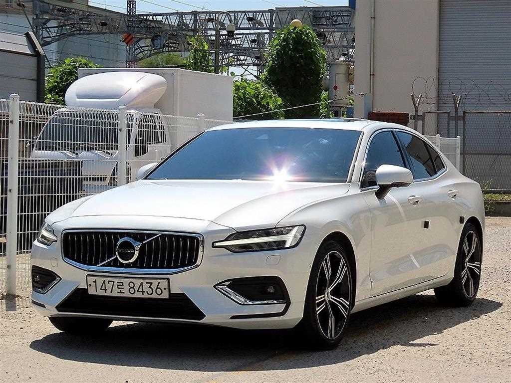볼보 S60 S60(3세대) T5 인스크립션 이미지 2
