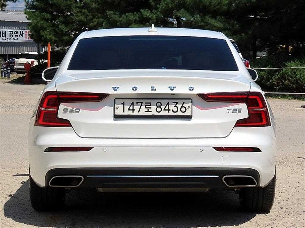 볼보 S60 S60(3세대) T5 인스크립션 이미지 4