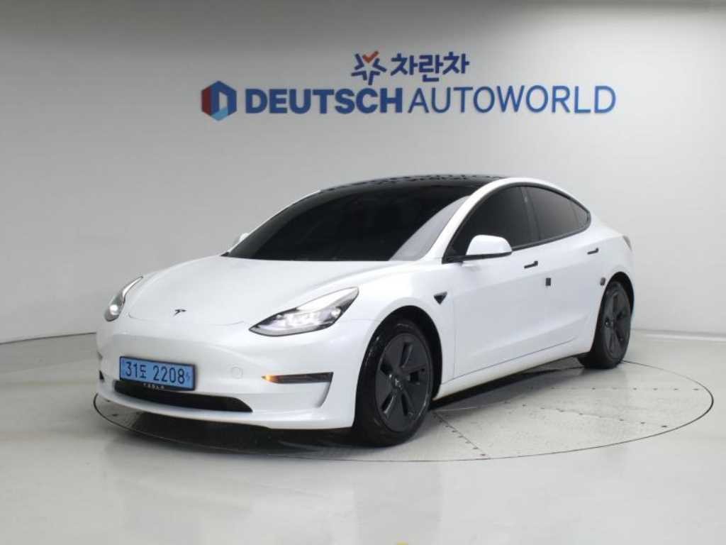 테슬라 모델 3 RWD 이미지 1