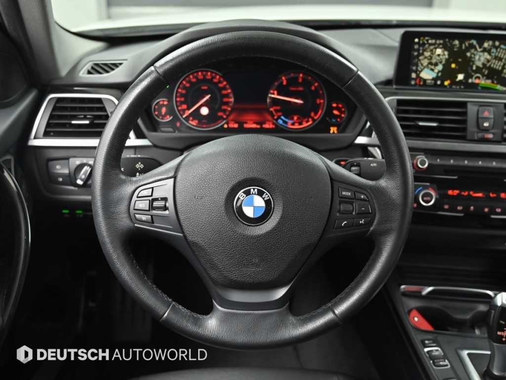 BMW 3시리즈 3시리즈 (F30) 320d 이미지 13