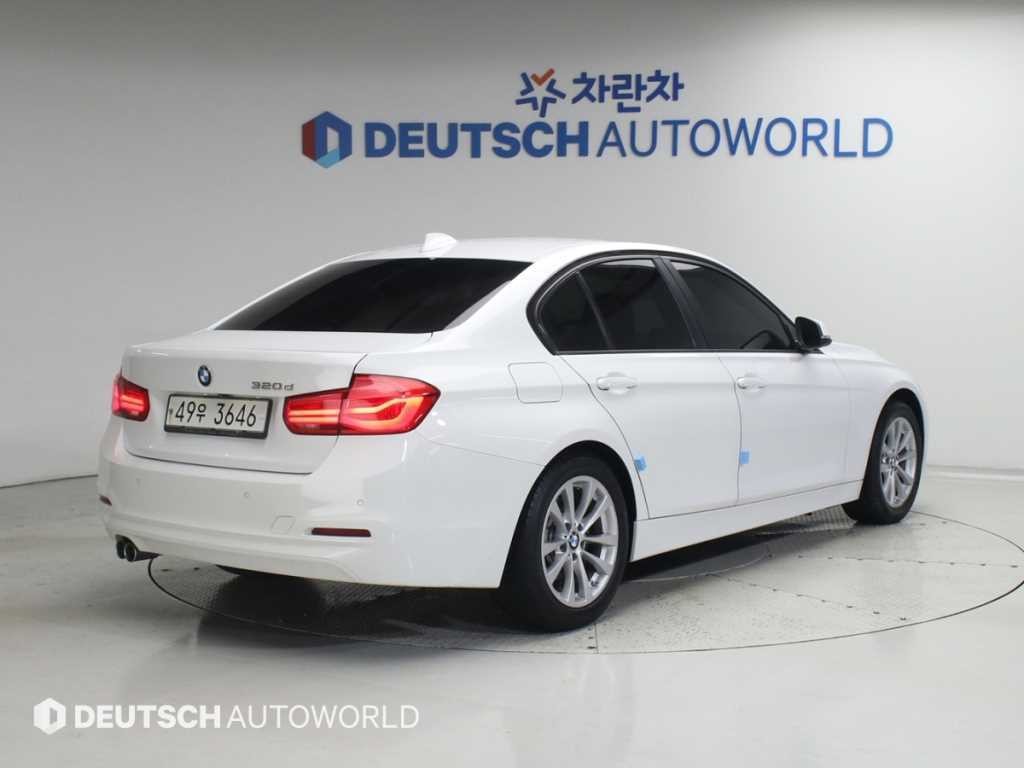 BMW 3시리즈 3시리즈 (F30) 320d 이미지 2