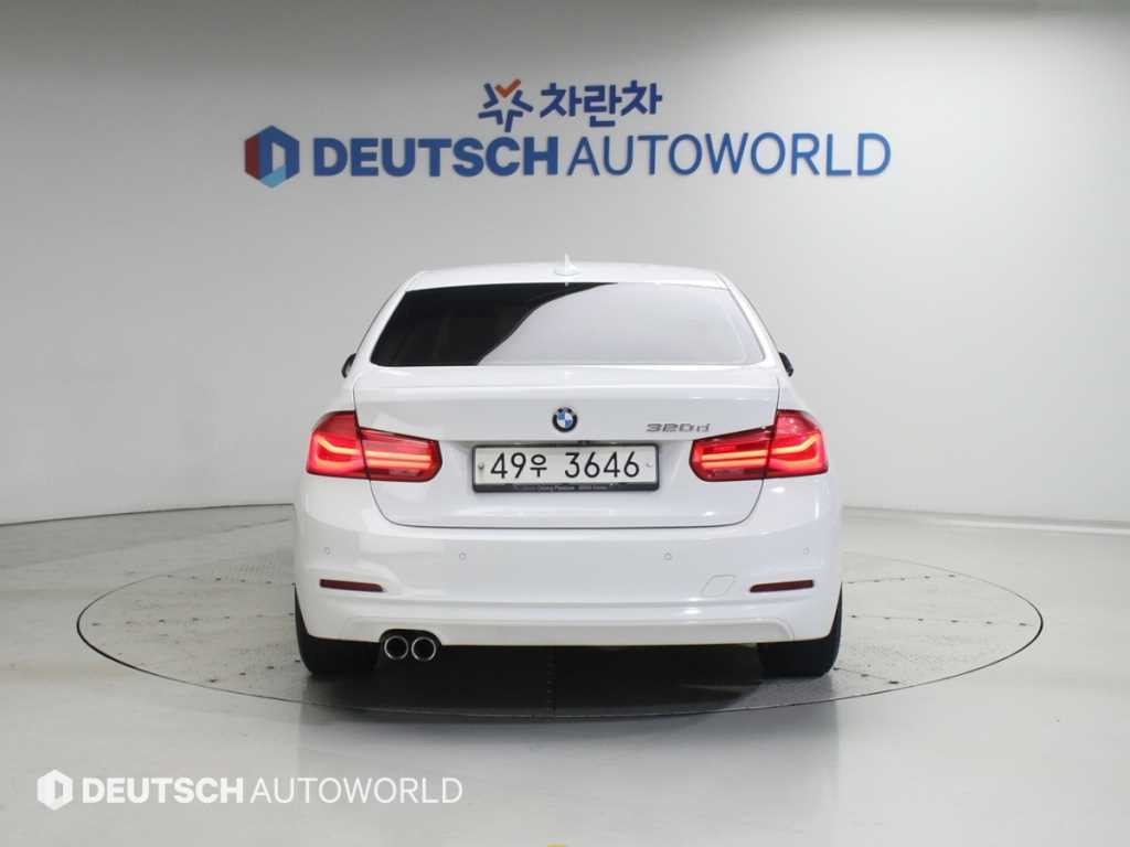 BMW 3시리즈 3시리즈 (F30) 320d 이미지 4
