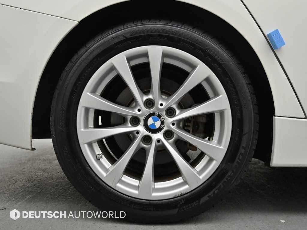 BMW 3시리즈 3시리즈 (F30) 320d 이미지 5