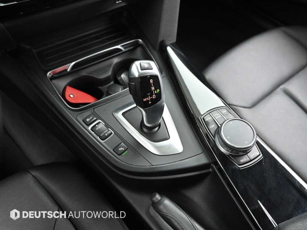 BMW 3시리즈 3시리즈 (F30) 320d 이미지 9