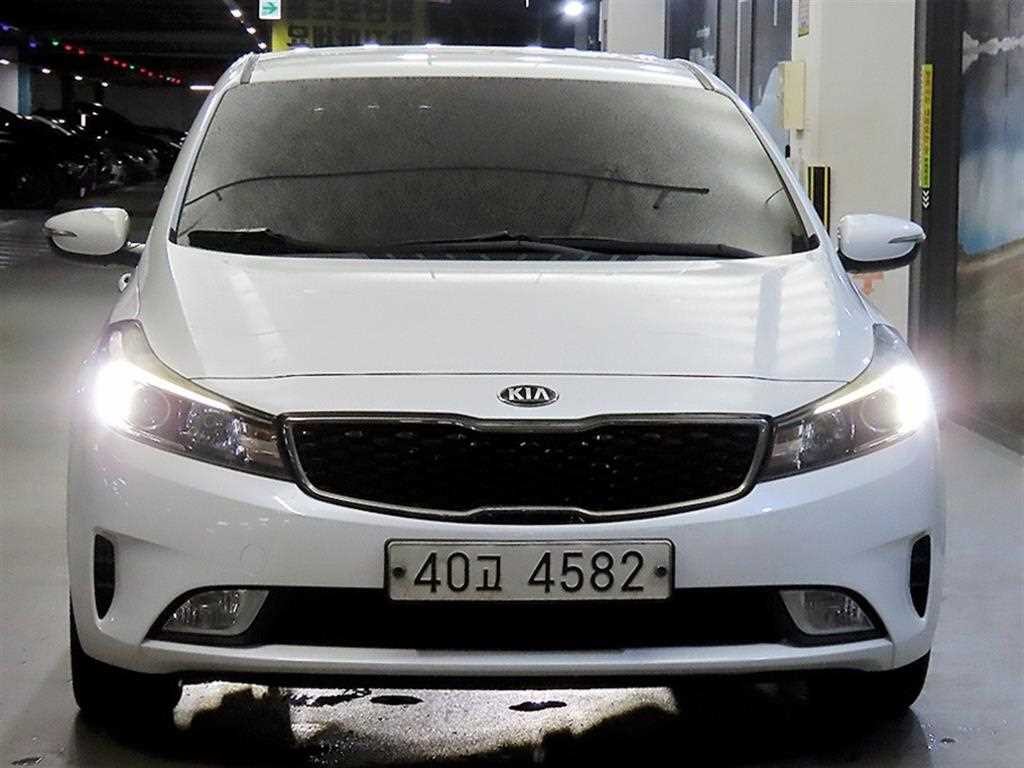 기아 K3 더뉴 K3 1.6 GDI 트렌디 스타일 이미지 2