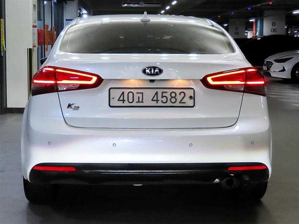 기아 K3 더뉴 K3 1.6 GDI 트렌디 스타일 이미지 5