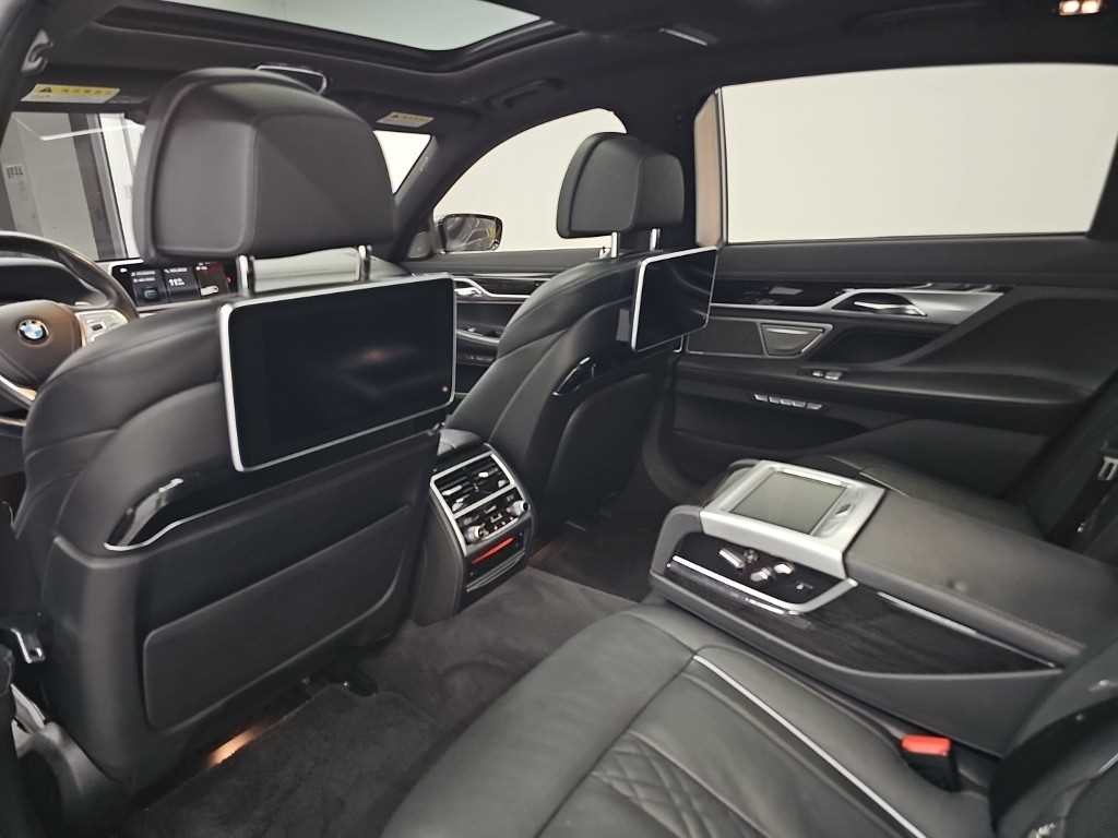 BMW 7시리즈 7시리즈 (G11) 730Ld xDrive M 스포츠 이미지 16
