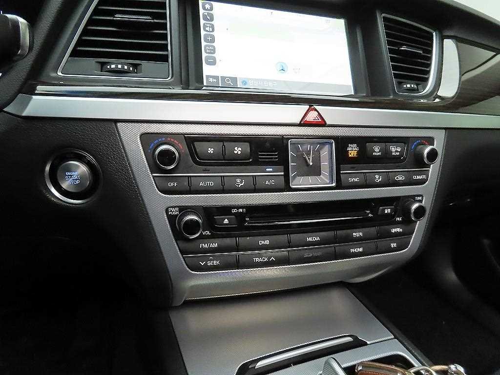 제네시스 G80 3.3 GDI AWD 럭셔리 이미지 15