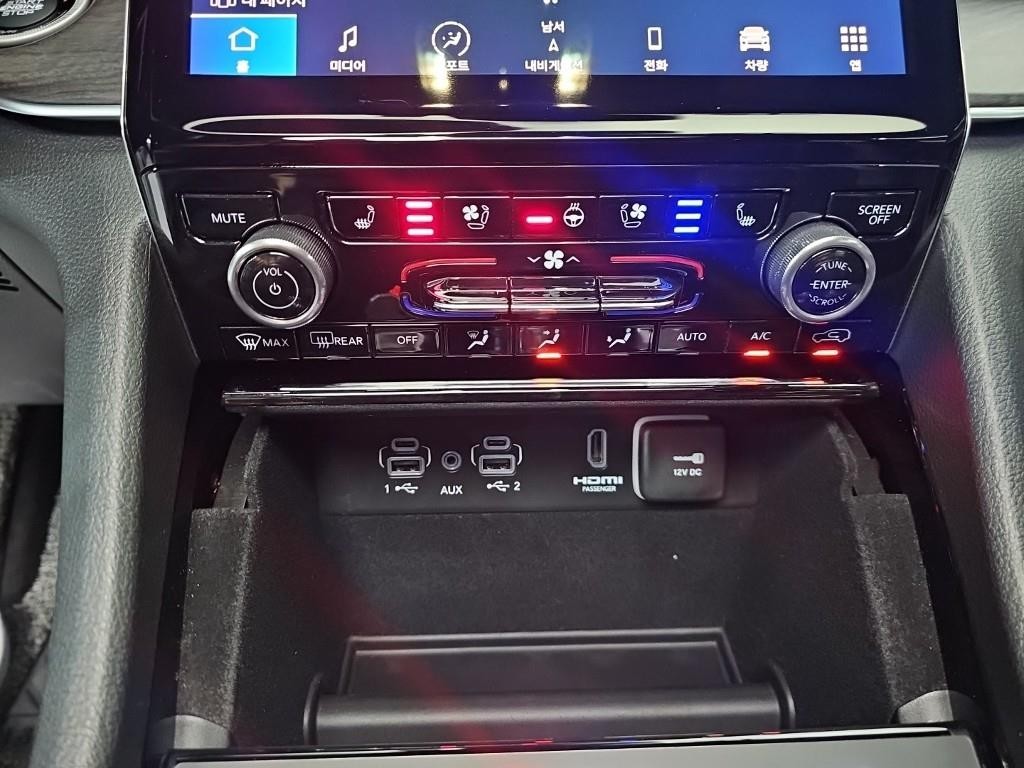 지프 체로키 그랜드 체로키(WL) 3.6 L 오버랜드 이미지 13
