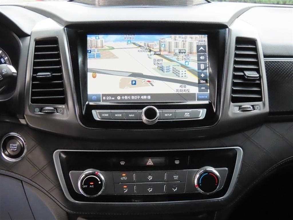 KG모빌리티(쌍용) 렉스턴 G4렉스턴 디젤 2.2 4WD 화이트 에디션 이미지 11