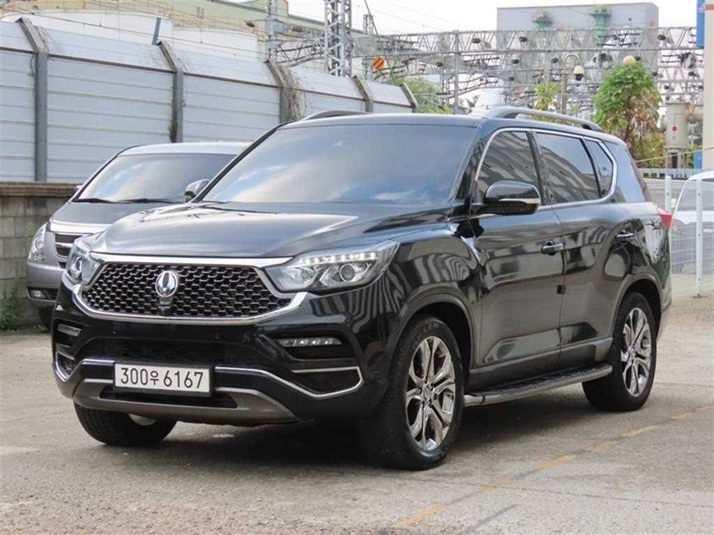 KG모빌리티(쌍용) 렉스턴 G4렉스턴 디젤 2.2 4WD 화이트 에디션 이미지 2