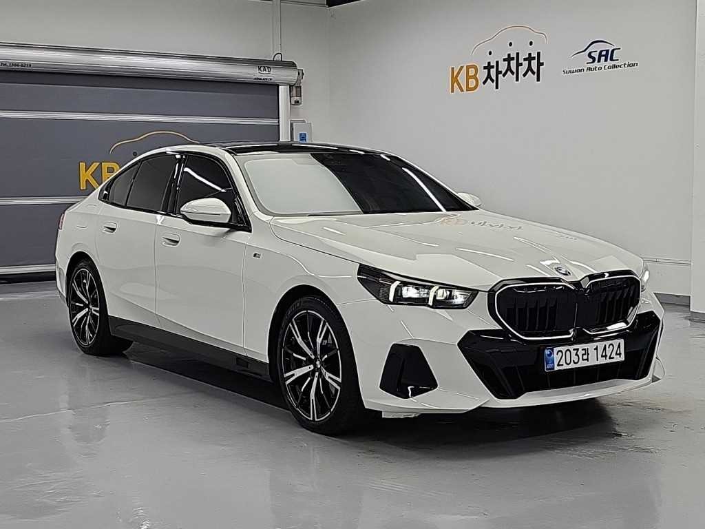 BMW 5시리즈 5시리즈 (G60) 530i xDrive M 스포츠 프로 스페셜 에디션 이미지 4
