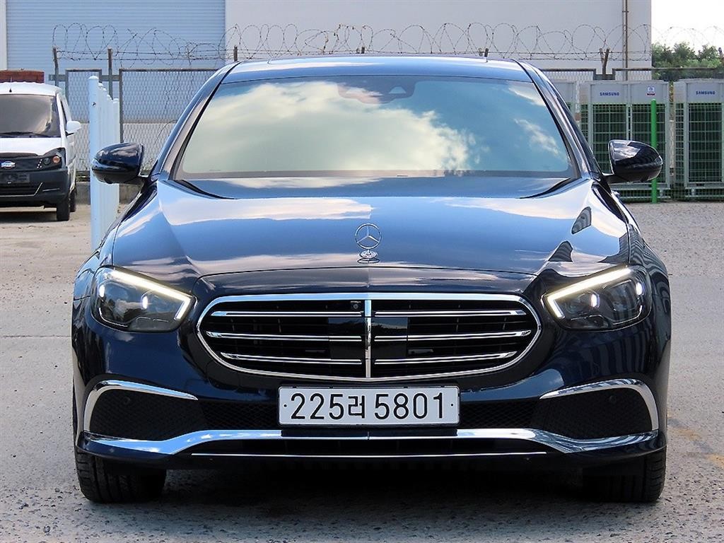 벤츠 E 클래스 E-클래스 W213 E250 익스클루시브 이미지 1
