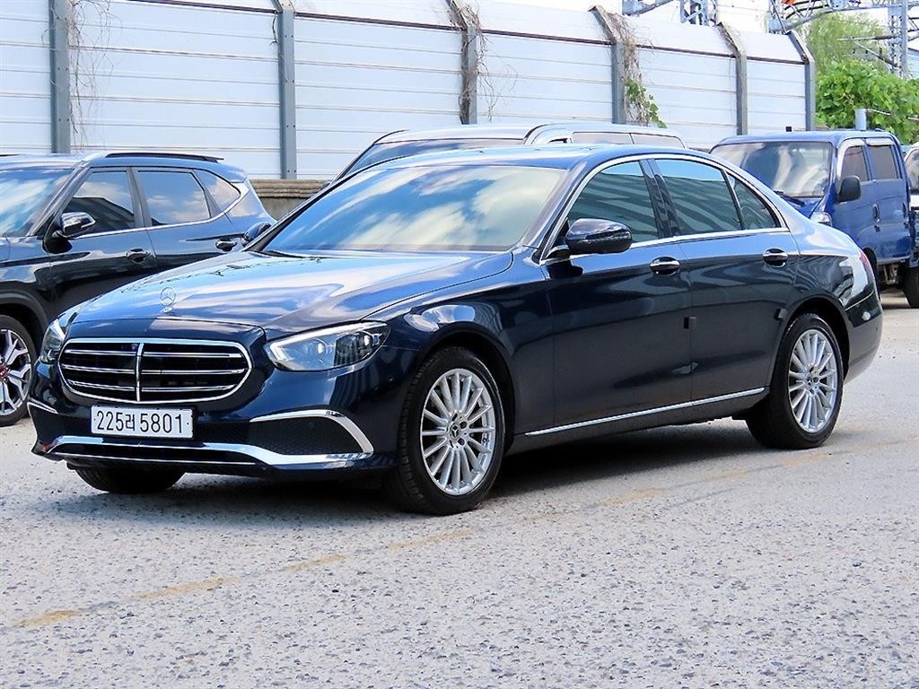 벤츠 E 클래스 E-클래스 W213 E250 익스클루시브 이미지 2