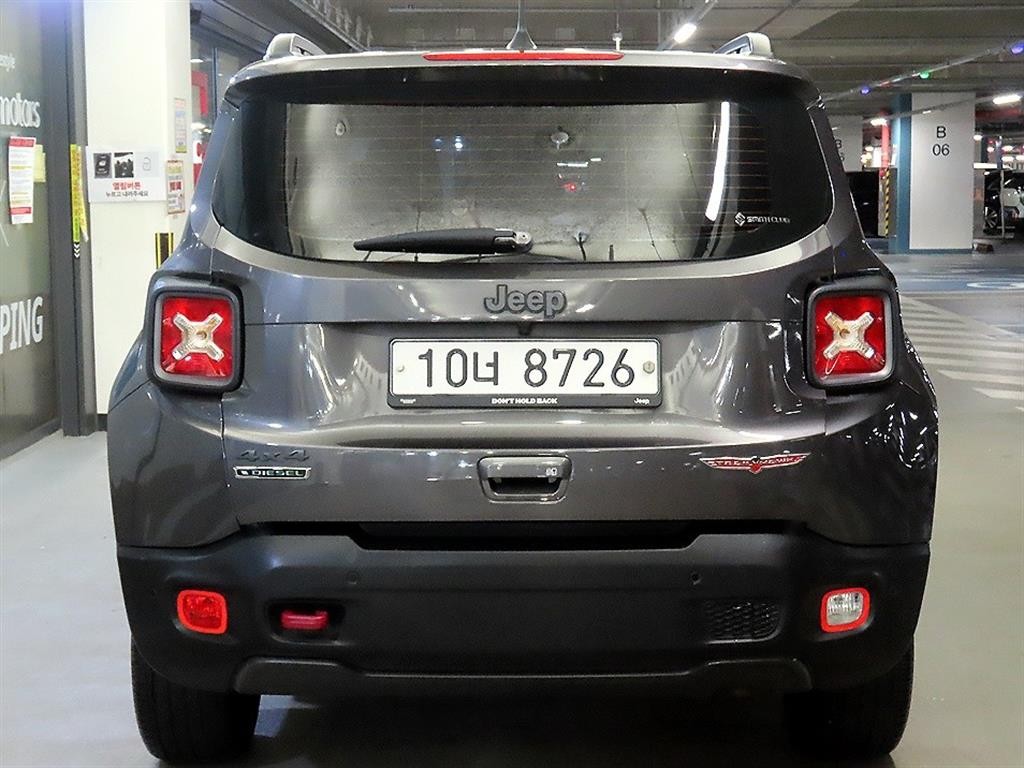 지프 레니게이드 2.0 디젤 론지튜드 AWD 기본형 이미지 5