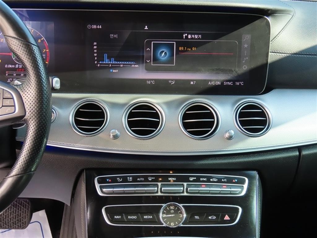 벤츠 E 클래스 E-클래스 W213 E300 AMG LINE 이미지 10