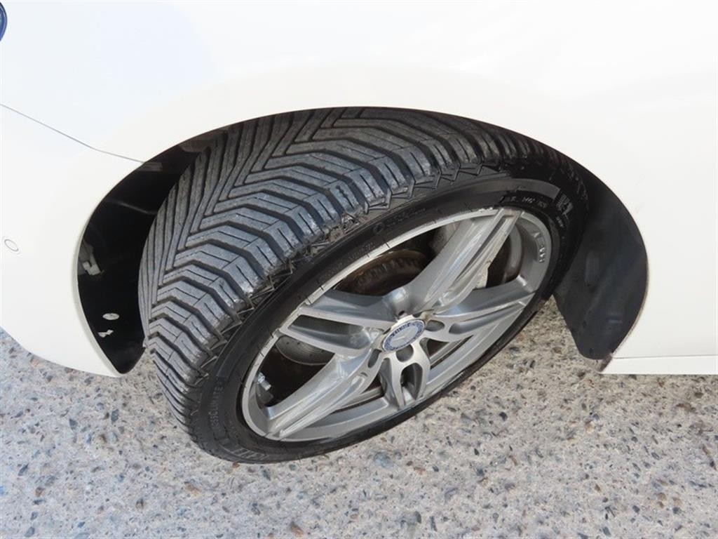 벤츠 E 클래스 E-클래스 W213 E300 AMG LINE 이미지 19