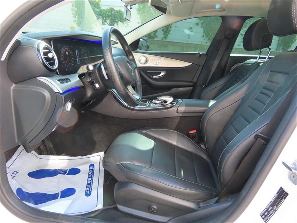 벤츠 E 클래스 E-클래스 W213 E300 AMG LINE 이미지 5