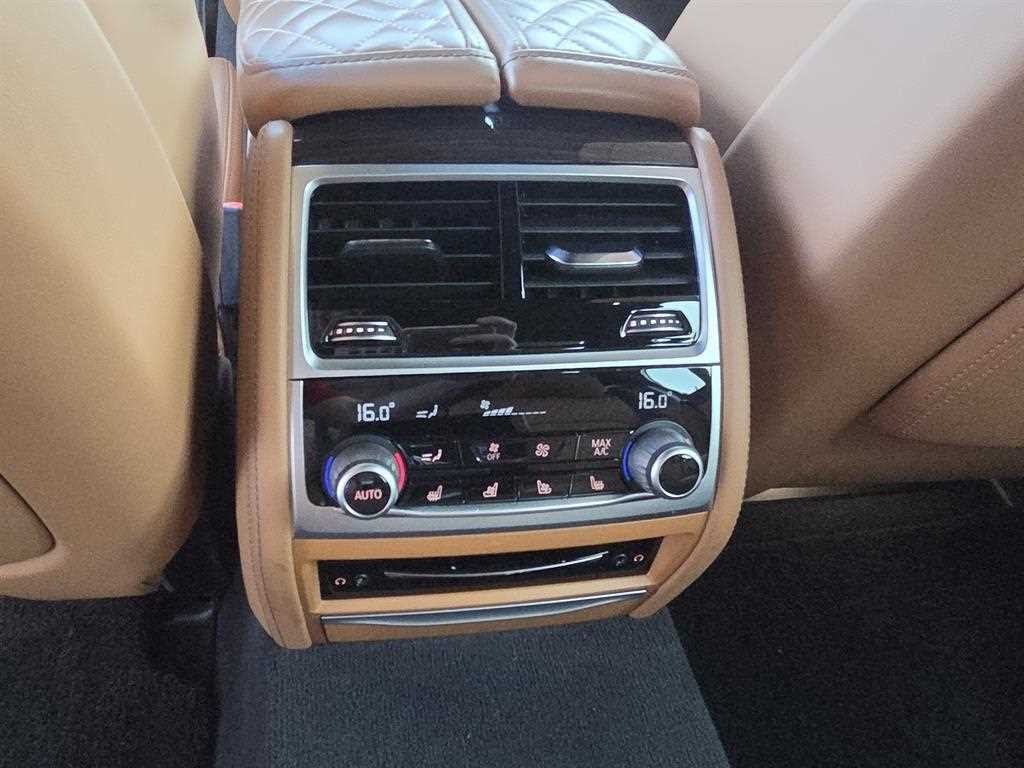 BMW 7시리즈 7시리즈 (G11) 730Ld xDrive 디자인 퓨어 엑설런스 이미지 11
