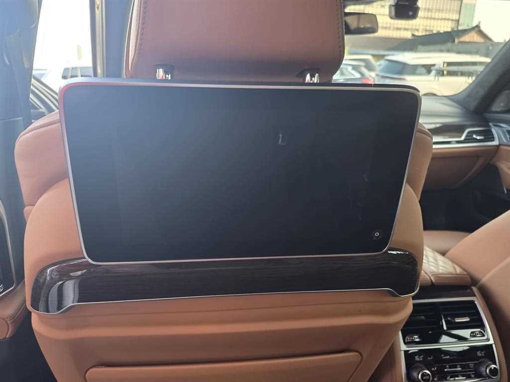 BMW 7시리즈 7시리즈 (G11) 730Ld xDrive 디자인 퓨어 엑설런스 이미지 12