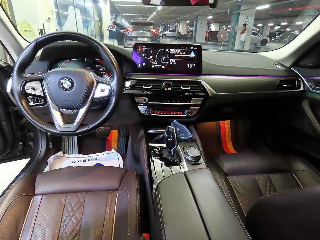 BMW 5시리즈 5시리즈 (G30) 530i xDrive 럭셔리 이미지 10