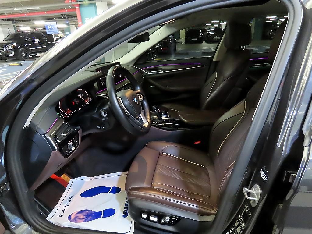 BMW 5시리즈 5시리즈 (G30) 530i xDrive 럭셔리 이미지 6