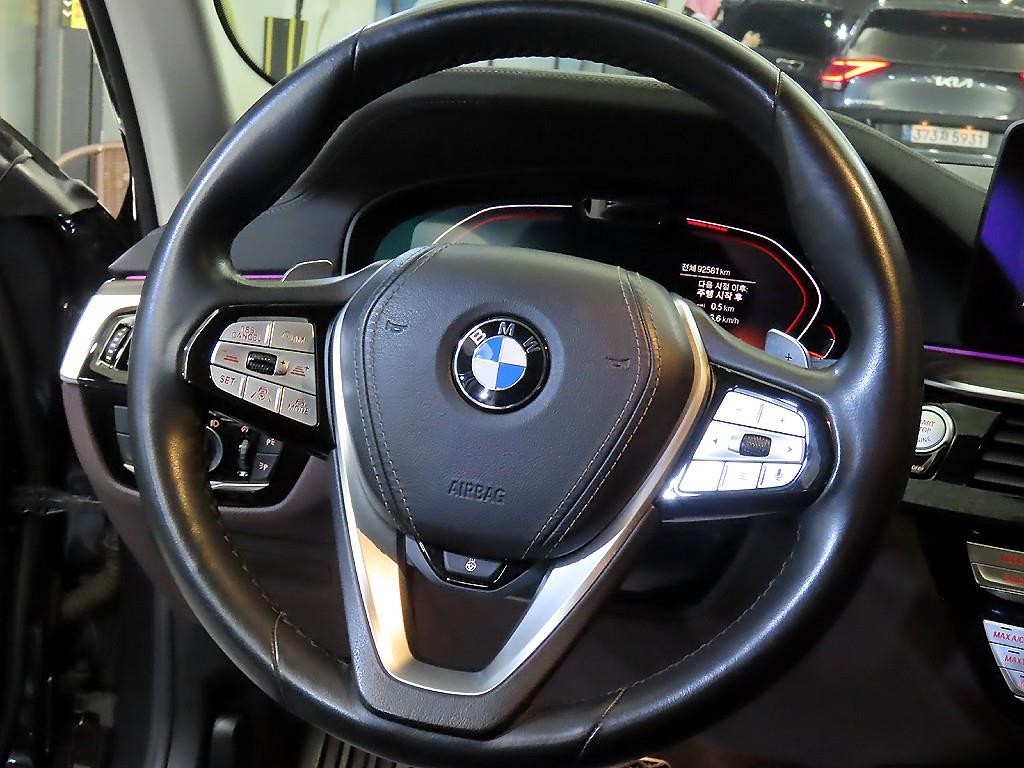 BMW 5시리즈 5시리즈 (G30) 530i xDrive 럭셔리 이미지 8
