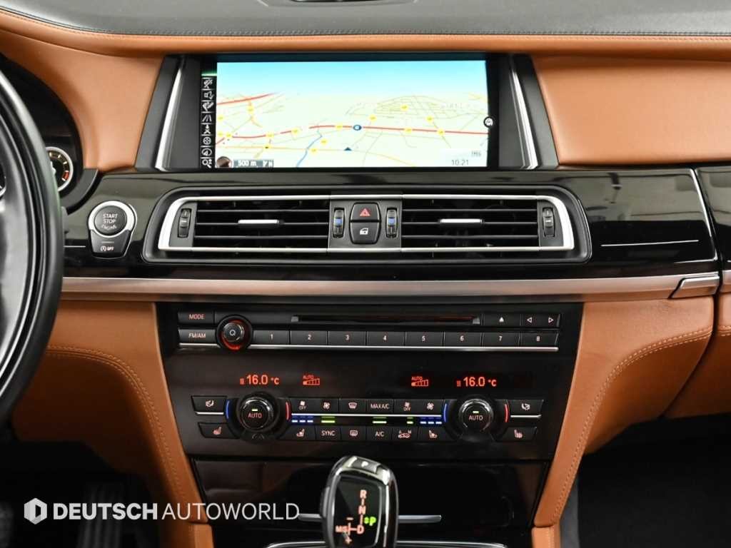 BMW 7시리즈 7시리즈 (F01) 750 Li xDrive 인디비주얼 이미지 14