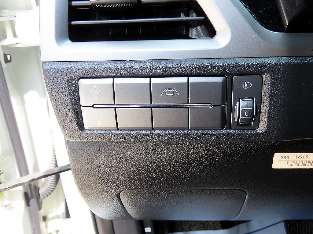 KG모빌리티(쌍용) 코란도 뷰티풀코란도 2WD 가솔린 1.5 C5 플러스 이미지 12