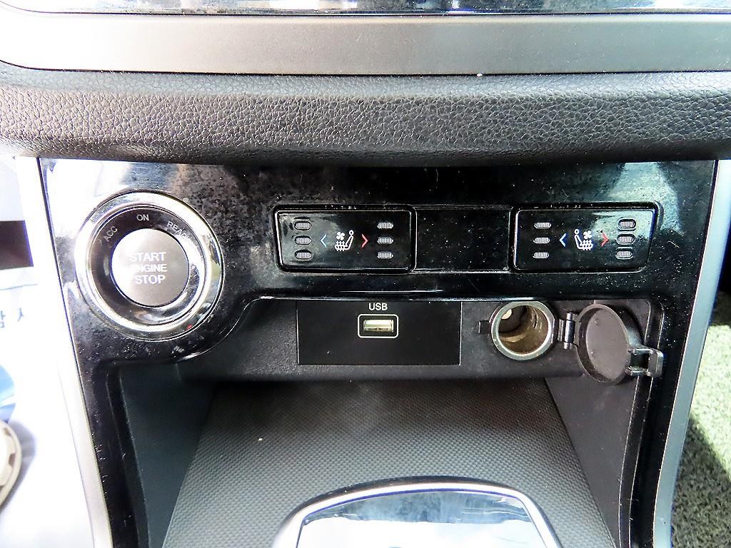 KG모빌리티(쌍용) 코란도 뷰티풀코란도 2WD 가솔린 1.5 C5 플러스 이미지 13