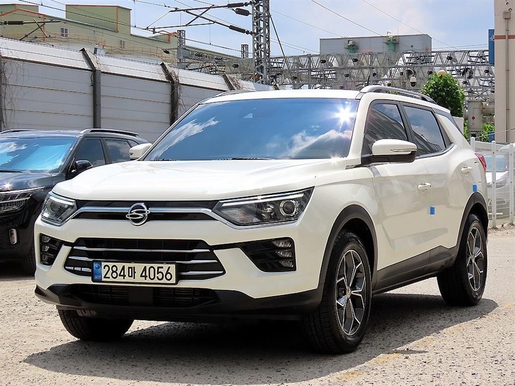 KG모빌리티(쌍용) 코란도 뷰티풀코란도 2WD 가솔린 1.5 C5 플러스 이미지 2