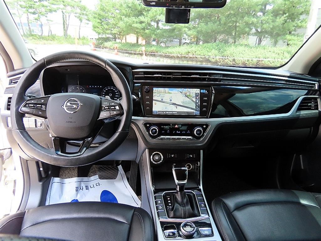 KG모빌리티(쌍용) 코란도 뷰티풀코란도 2WD 가솔린 1.5 C5 플러스 이미지 7