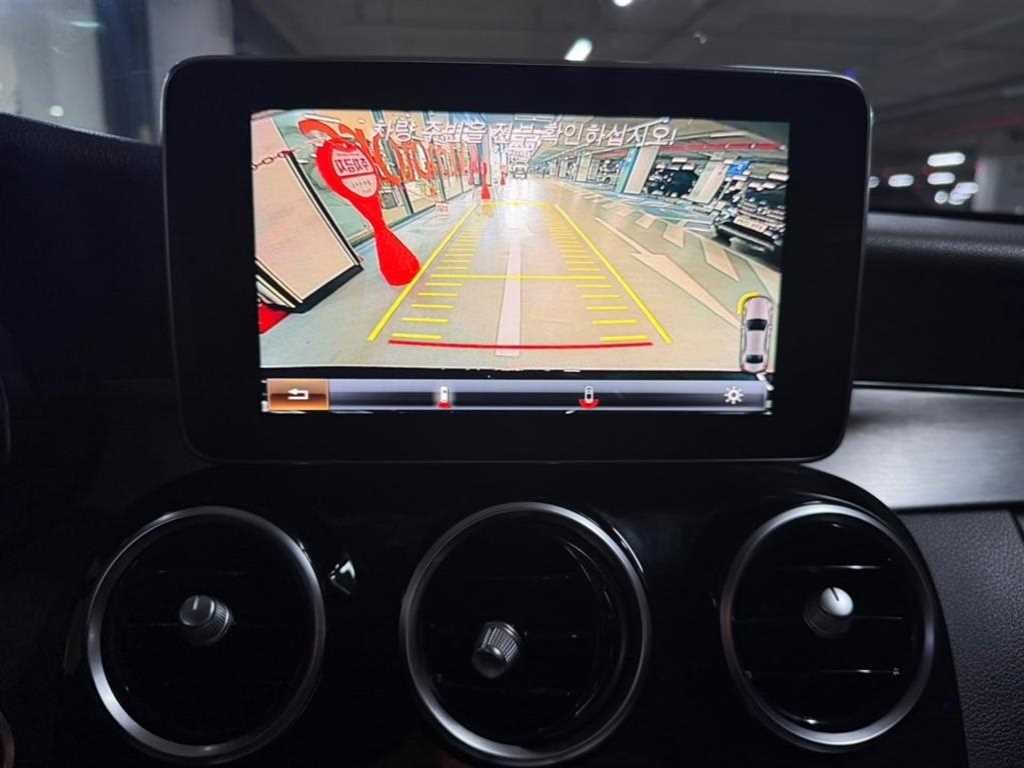벤츠 C 클래스 C클래스 W205 C200 아방가르드 이미지 11