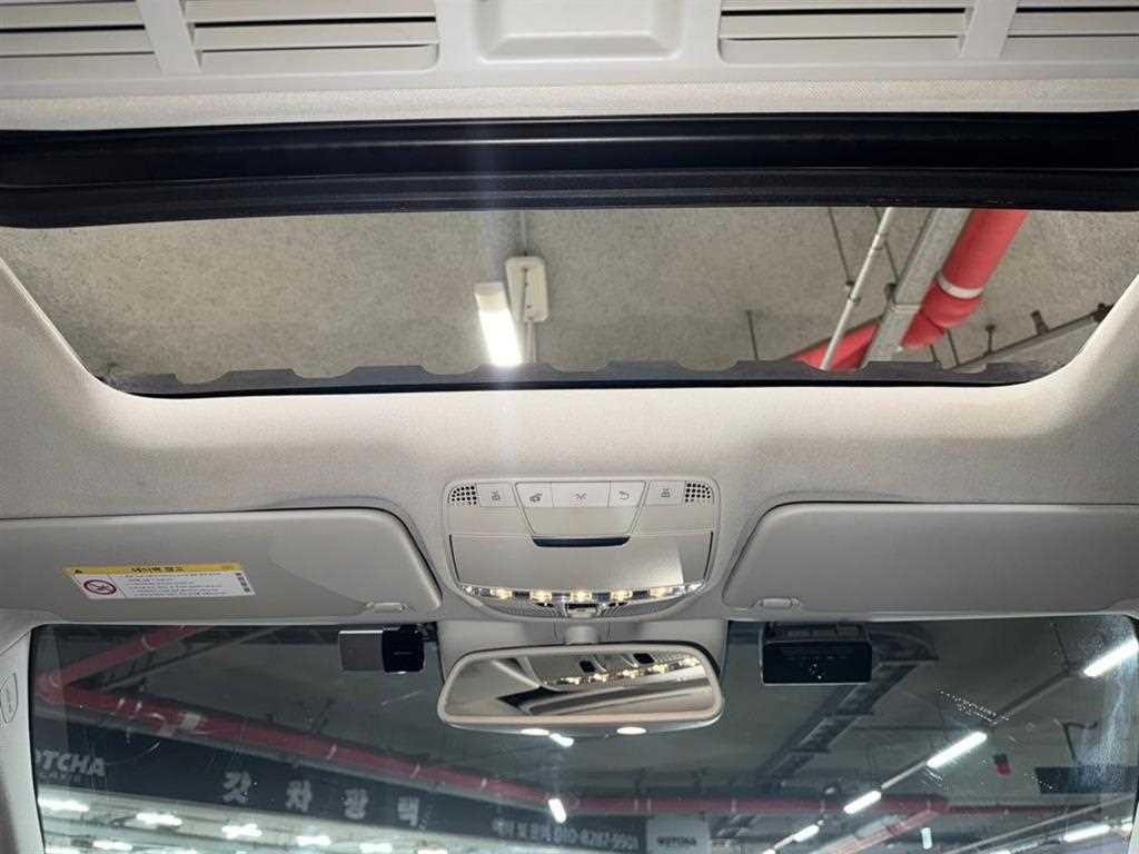 벤츠 C 클래스 C클래스 W205 C200 아방가르드 이미지 14