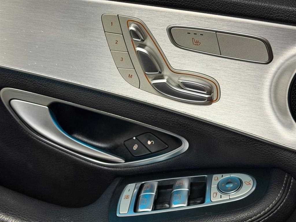 벤츠 C 클래스 C클래스 W205 C200 아방가르드 이미지 15