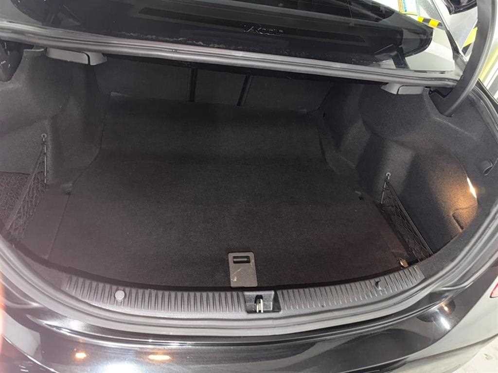 벤츠 C 클래스 C클래스 W205 C200 아방가르드 이미지 17