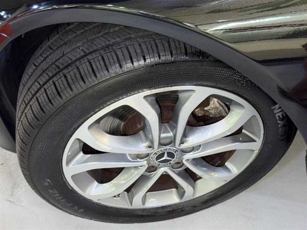 벤츠 C 클래스 C클래스 W205 C200 아방가르드 이미지 18