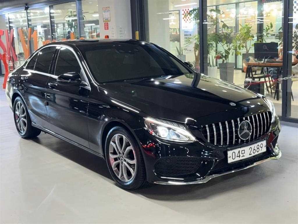 벤츠 C 클래스 C클래스 W205 C200 아방가르드 이미지 2